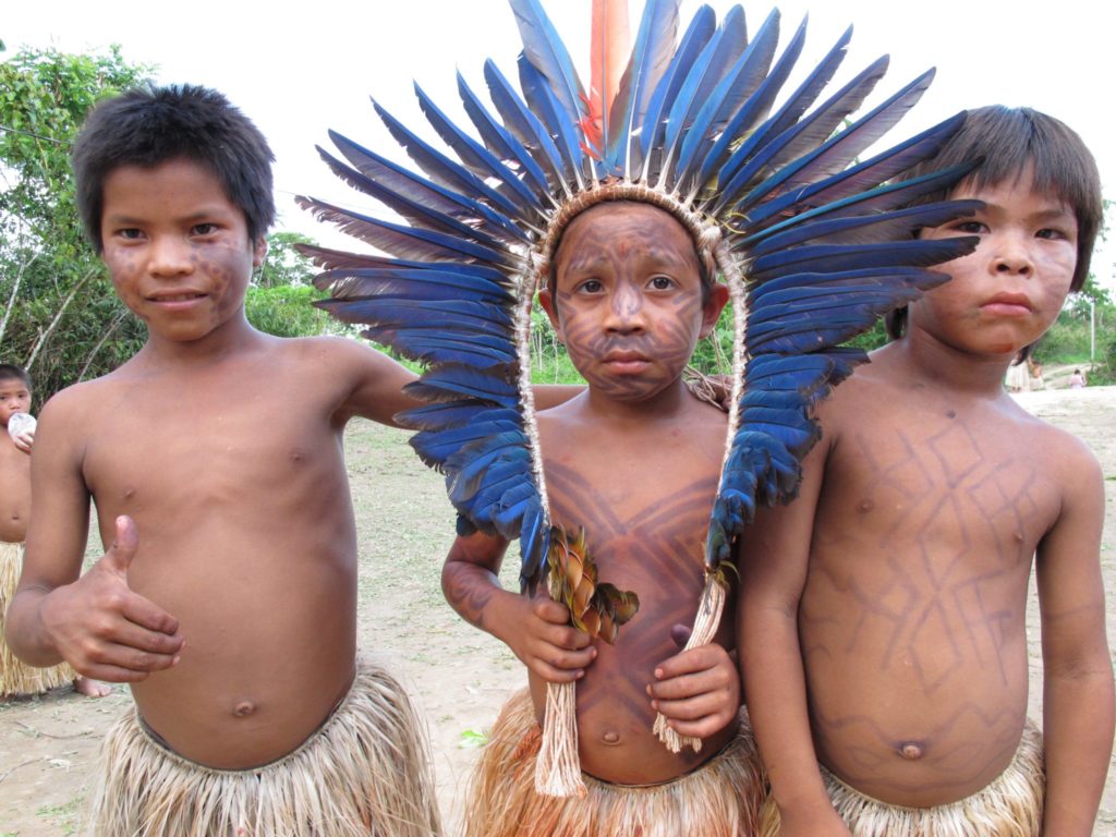 Дети племени Яванава